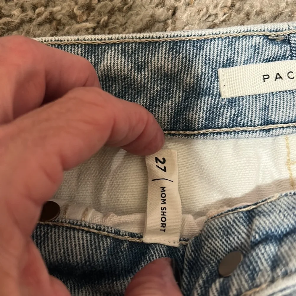 2 pair PAC Sun mom shorts 1 NWT, 1 gently worn. Size 28 & size 27 - Picture 7 of 7